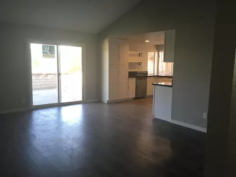 37450 3rd St E, Palmdale, CA 93550 photo 10
