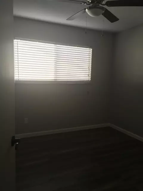 37450 3rd St E, Palmdale, CA 93550 photo 16