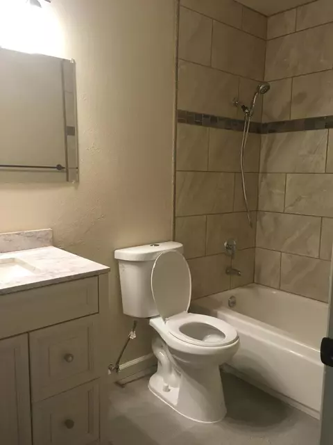 37450 3rd St E, Palmdale, CA 93550 photo 12