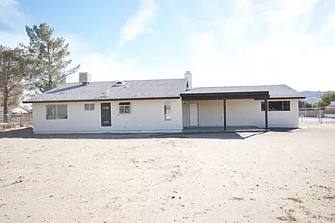 15805 Valeport Ave, Lancaster, CA 93535 photo 23