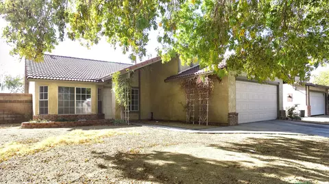 710 E Avenue J10, Lancaster, CA 93535 photo 2