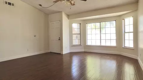 710 E Avenue J10, Lancaster, CA 93535 photo 4
