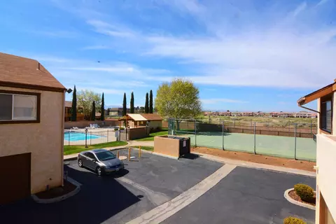 1841 Avenue J4 E #2, Lancaster, CA 93535 photo 2