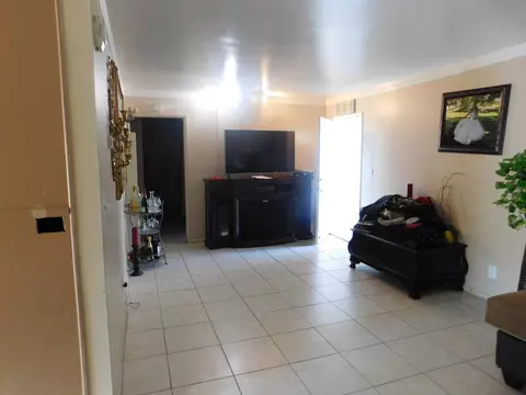 38614 36th St E, Palmdale, CA 93550 photo 4