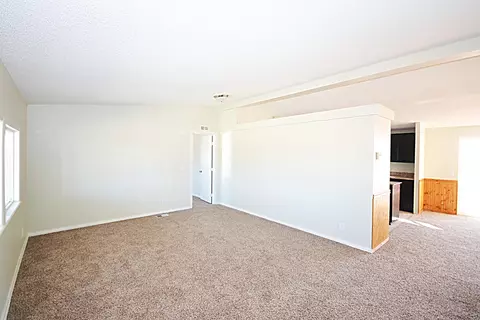 1700 Fall Ct, Rosamond, CA 93560 photo 3