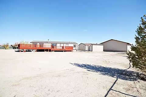 1700 Fall Ct, Rosamond, CA 93560 photo 24