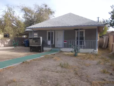 45128 Cedar Ave, Lancaster, CA 93534 photo 2