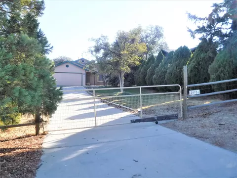 20928 Ridgeway Dr, Tehachapi, CA 93561 photo 15