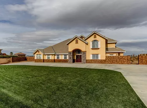 535 Heritage Pl, Palmdale, CA 93550 photo 3