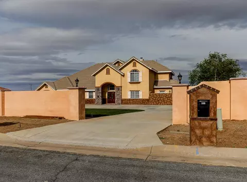 535 Heritage Pl, Palmdale, CA 93550 photo 1