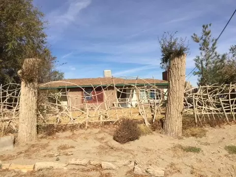 43907 90th St E, Lancaster, CA 93535 photo 2