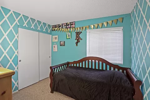 1043 E Kildare St, Lancaster, CA 93535 photo 7