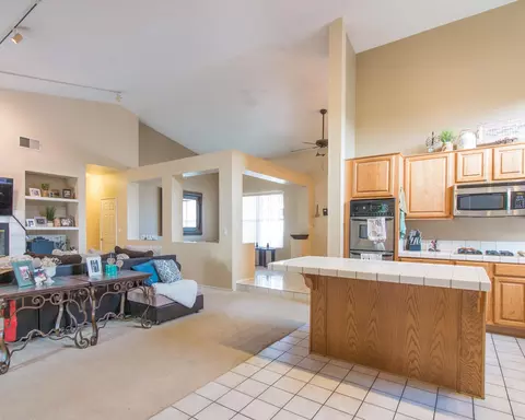 43323 Sawgrass Ln, Lancaster, CA 93536 photo 5