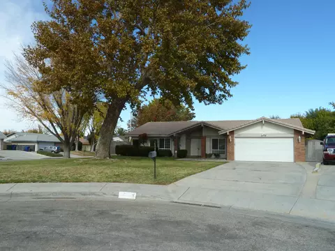 2707 Safe Cir, Lancaster, CA 93536 photo 3