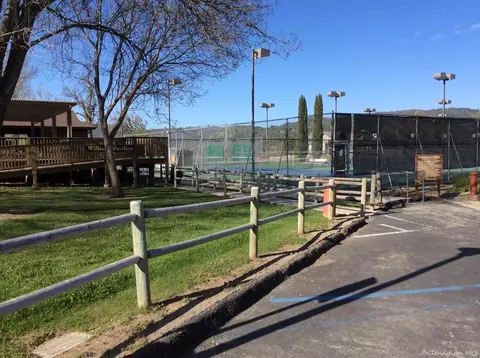 28105 Bear Valley Rd, Tehachapi, CA 93561 photo 11