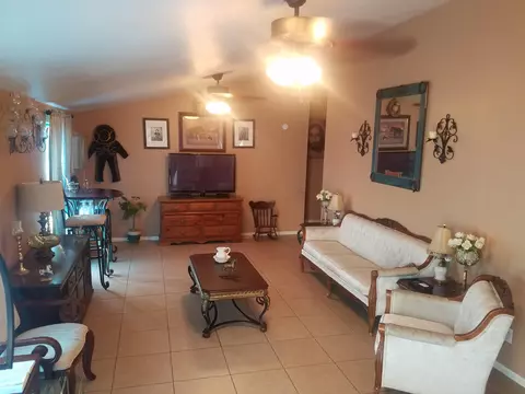40973 E 163rd St, Lancaster, CA 93535 photo 2