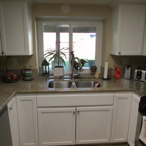 3831 Balmont St, Lancaster, CA 93536 photo 16