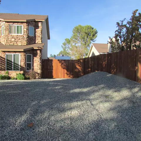 3831 Balmont St, Lancaster, CA 93536 photo 3