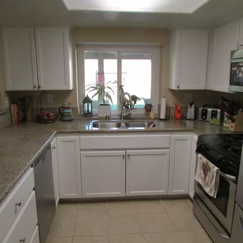3831 Balmont St, Lancaster, CA 93536 photo 15