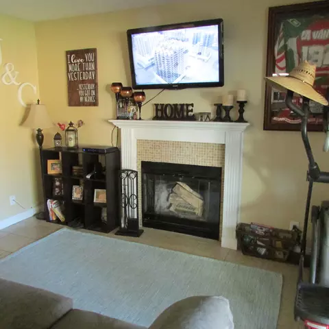 3831 Balmont St, Lancaster, CA 93536 photo 20