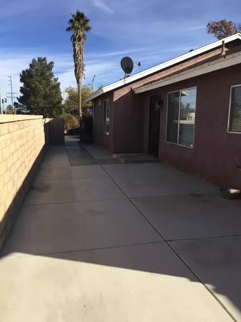 37165 E 29th Pl, Palmdale, CA 93550 photo 10