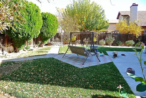 645 E Kettering St, Lancaster, CA 93535 photo 16