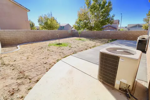 45652 Trafalgar Dr, Lancaster, CA 93534 photo 24