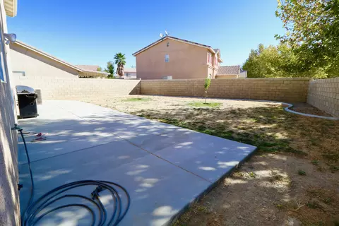 45652 Trafalgar Dr, Lancaster, CA 93534 photo 23