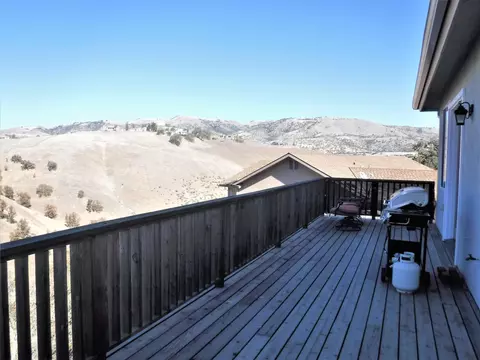 23009 Monroe Ln, Tehachapi, CA 93561 photo 19
