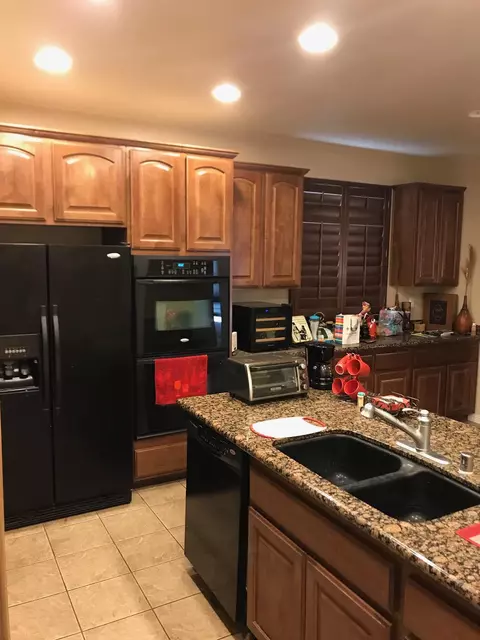 5722 Vahan Ct, Lancaster, CA 93536 photo 5