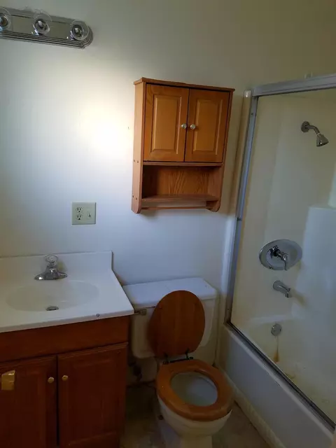 334 Lancaster Blvd E, Lancaster, CA 93535 photo 6