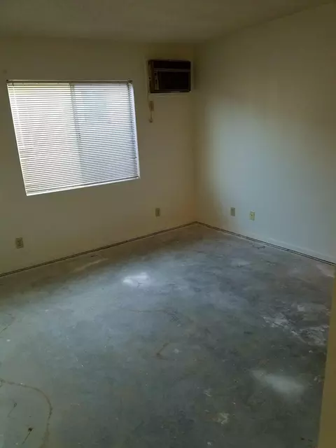 334 Lancaster Blvd E, Lancaster, CA 93535 photo 8