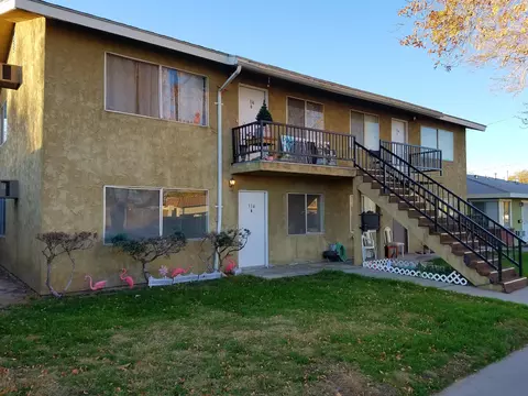 334 Lancaster Blvd E, Lancaster, CA 93535 photo 1