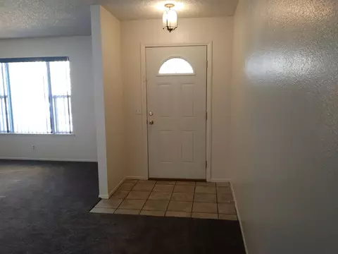 2754 E Lingard St, Lancaster, CA 93535 photo 4