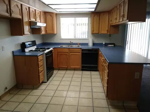 2754 E Lingard St, Lancaster, CA 93535 photo 9