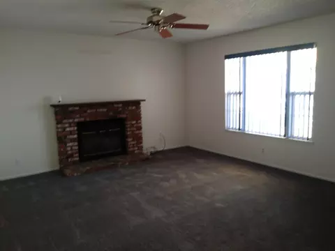 2754 E Lingard St, Lancaster, CA 93535 photo 5