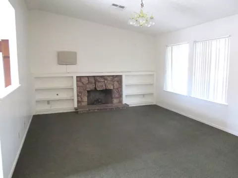 2900 Acorde Ave, Palmdale, CA 93550 photo 2
