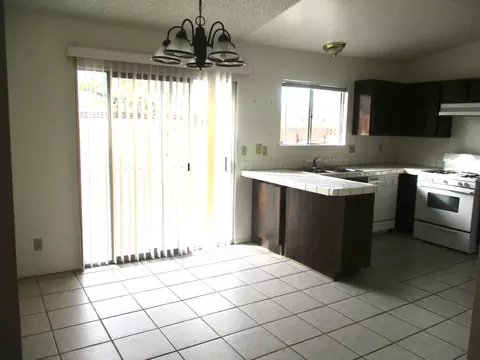2900 Acorde Ave, Palmdale, CA 93550 photo 4