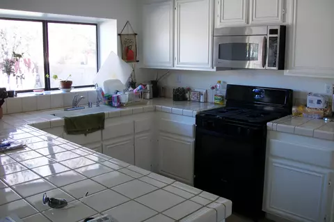 1035 E Justin Ct, Lancaster, CA 93535 photo 10