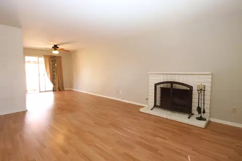 43847 Lively Ave, Lancaster, CA 93536 photo 3