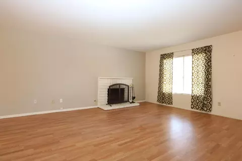 43847 Lively Ave, Lancaster, CA 93536 photo 4