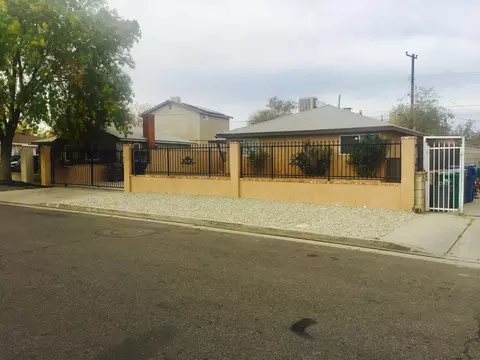 44337 Stanridge, Lancaster, CA 93535 photo 2