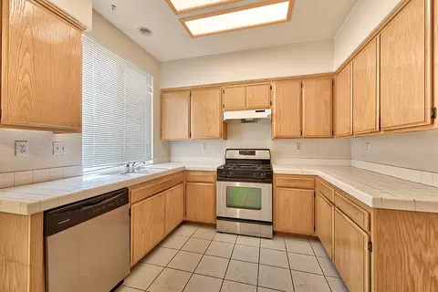 36922 Royce Ct, Palmdale, CA 93552 photo 10