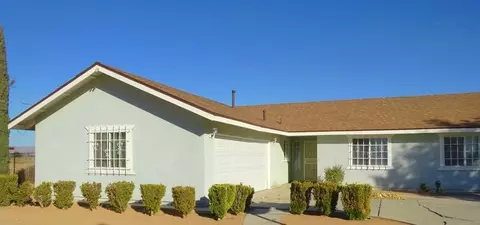 11315 Mohawk Rd, Apple Valley, CA 92308 photo 1