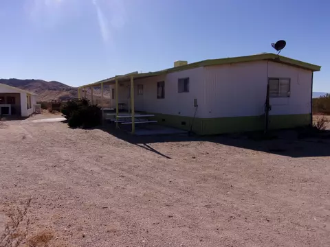 8414 Brucci St, Mojave, CA 93501 photo 5