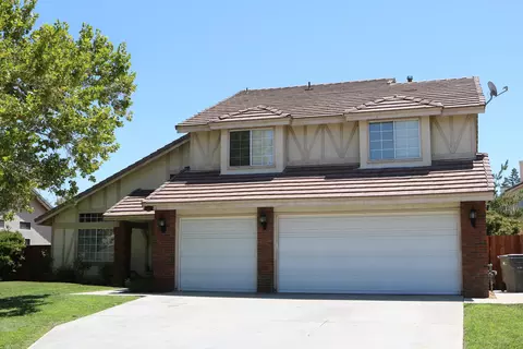 40426 Aster Pl, Palmdale, CA 93551 photo 2