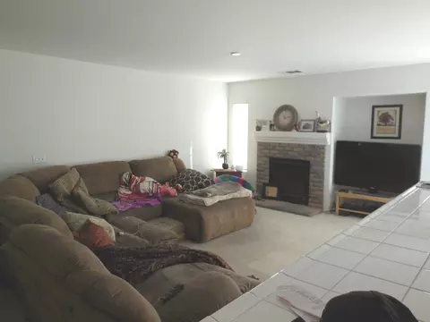 1734 Thomas Dr, Lancaster, CA 93535 photo 4