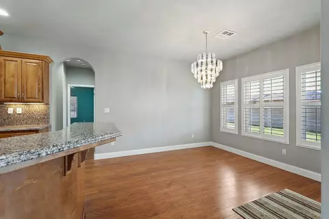 1319 Victoria Rose Dr, Tehachapi, CA 93561 photo 6