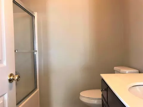 4237 Vahan Ct, Lancaster, CA 93536 photo 12