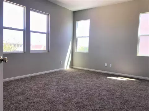 4237 Vahan Ct, Lancaster, CA 93536 photo 8